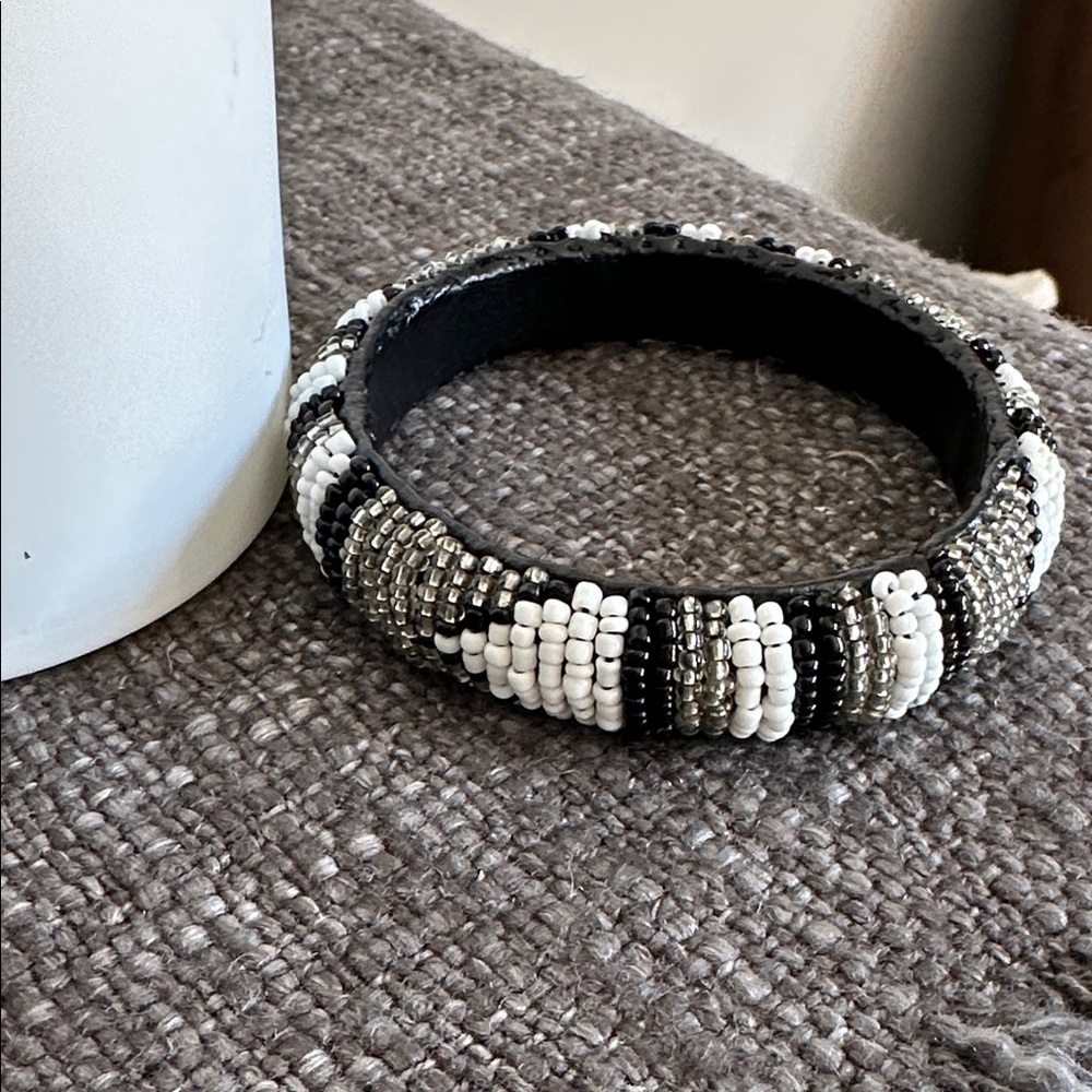 Monochrome Beaded Bracelet